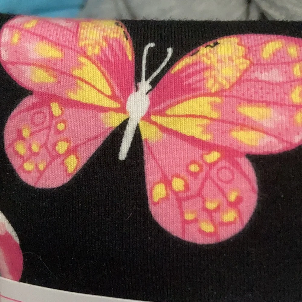 FINAL MARKDOWN Nip girls children’s place butterfly leggings small